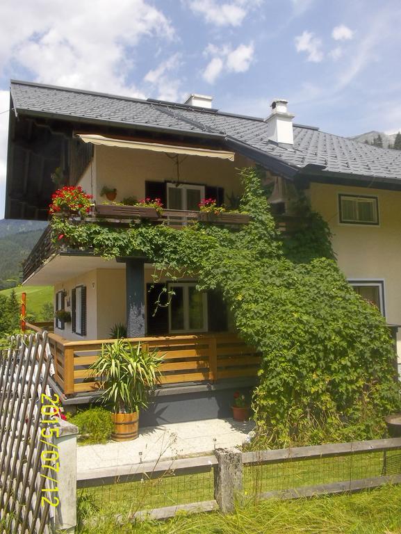 Apartamento Haus Wastl Russbach am Pass Gschütt Exterior foto